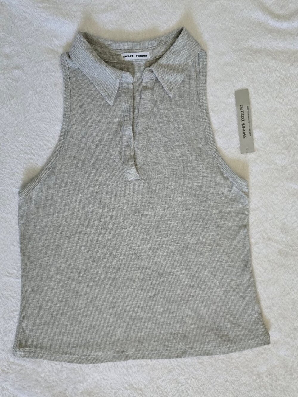 NWT Sweet Romeo SR1270 Sleeveless, Ribbed, Collared V Neck Tank, Heather Grey, M